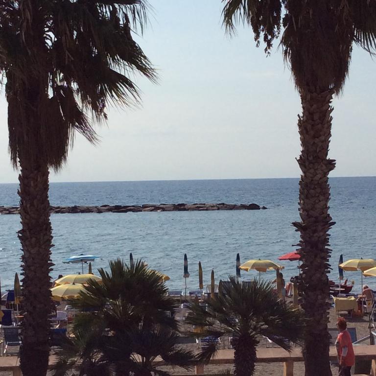 Hotel Villa San Giuseppe San Bartolomeo Al Mare Luaran gambar