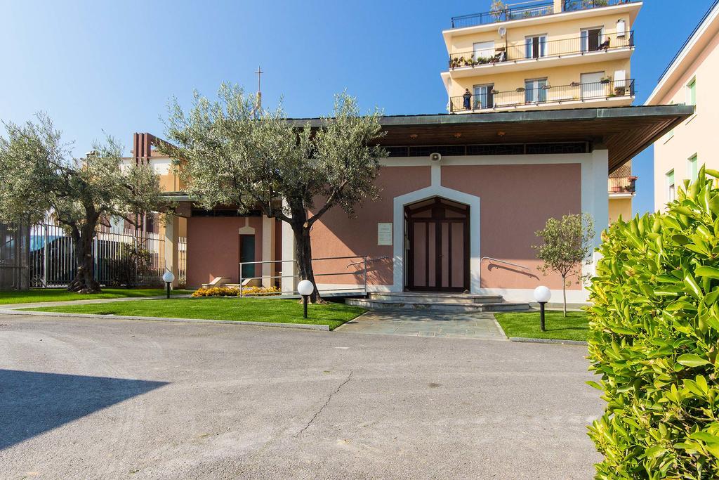 Hotel Villa San Giuseppe San Bartolomeo Al Mare Luaran gambar