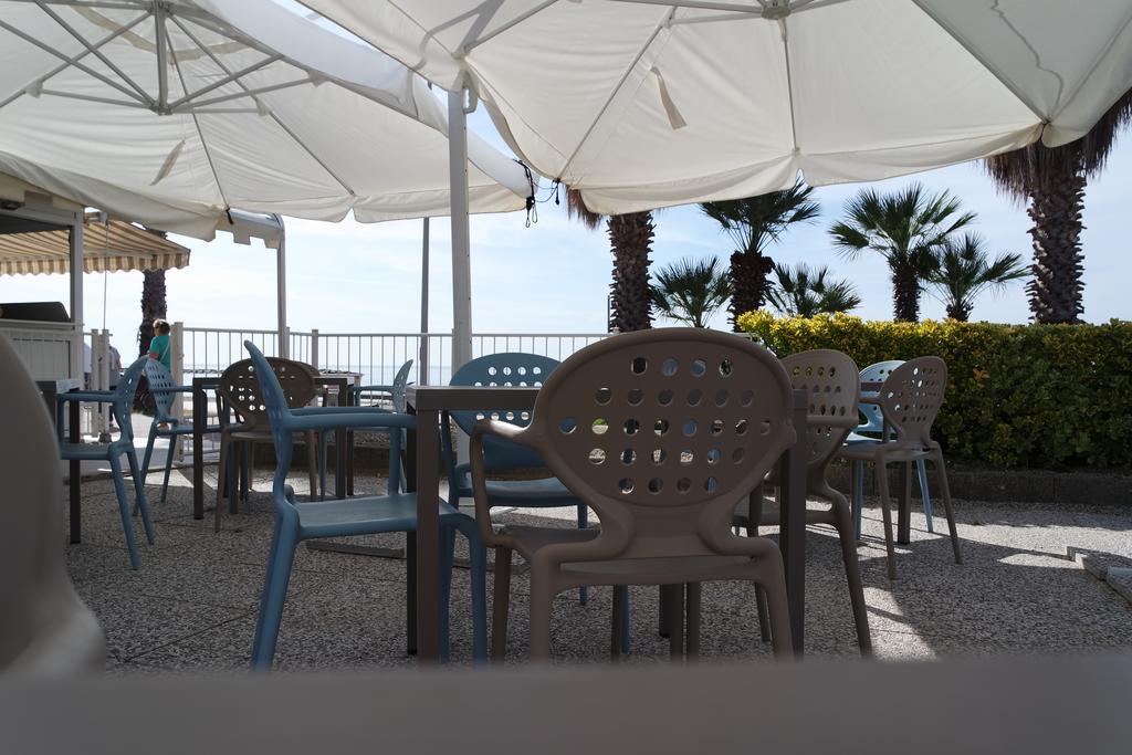 Hotel Villa San Giuseppe San Bartolomeo Al Mare Luaran gambar