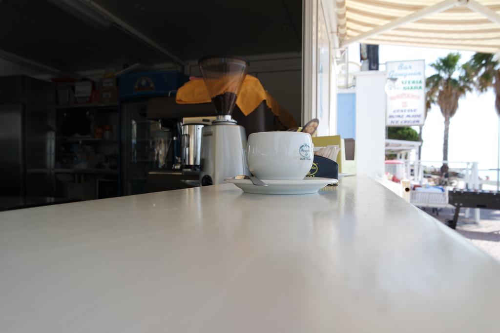 Hotel Villa San Giuseppe San Bartolomeo Al Mare Luaran gambar