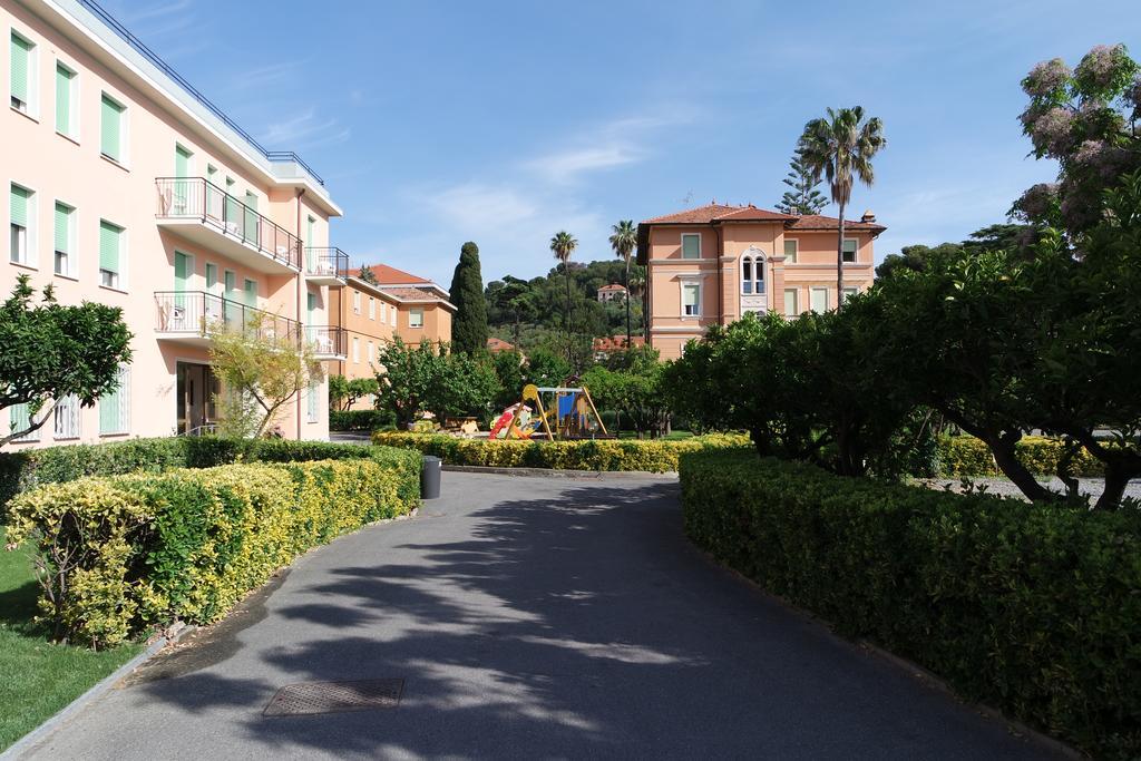 Hotel Villa San Giuseppe San Bartolomeo Al Mare Luaran gambar