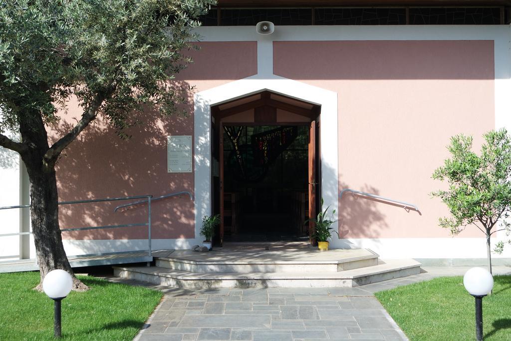 Hotel Villa San Giuseppe San Bartolomeo Al Mare Luaran gambar