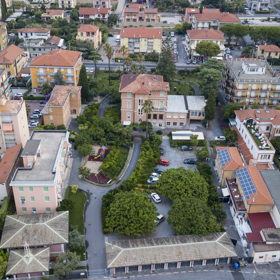 Hotel Villa San Giuseppe San Bartolomeo Al Mare Luaran gambar