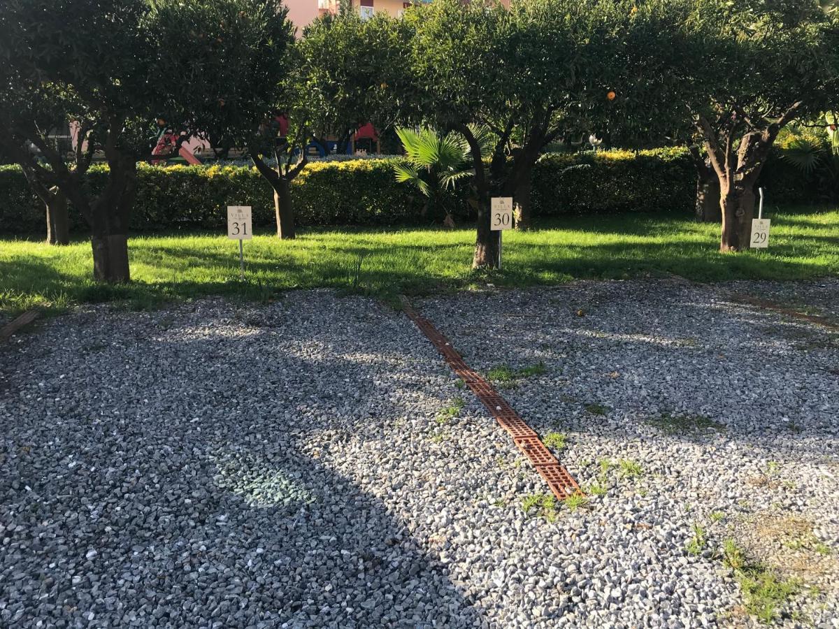 Hotel Villa San Giuseppe San Bartolomeo Al Mare Luaran gambar